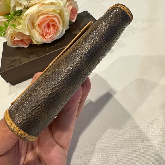 Authentic Celine wallet - Picture 10 of 12